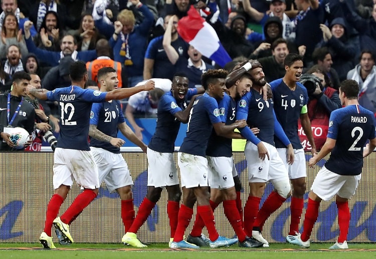 France players hail Olivier Giroud after scoring their first goal in their Euro 2020 qualifying game against Turkey