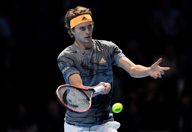 Cược tennis: Ngay game đầu tiên của set 2, Zverev lại có cơ hội sớm giành break khi dẫn 40-30