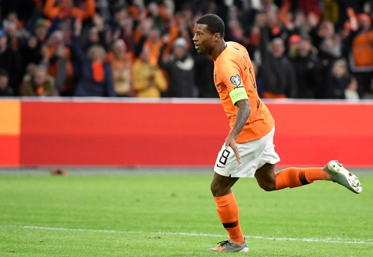Euro2020 Qualifying: Wijnaldum mở điểm ngay phút thứ 6