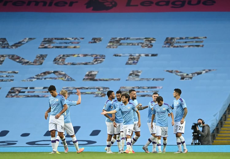 Premier League: Mahrez tận dụng quả 11m để hoàn tất cú đúp