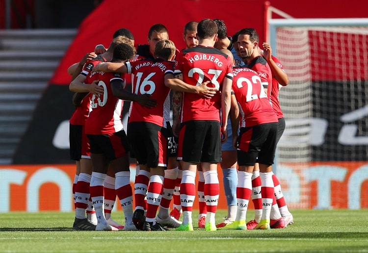 Premier League: Với lợi thế sân nhà, đội bóng chủ sân St Mari đã có tình huống đáng kể đầu tiên