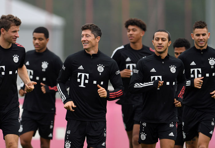 Bayern Munich have faced Schalke 04 in Bundesliga for 100 times, with 54 wins and 28 draws