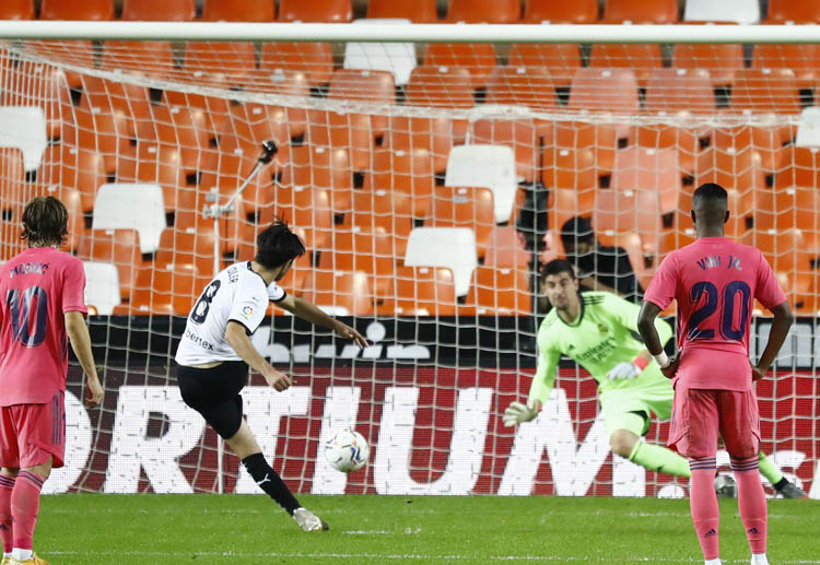 Can Carlos Soler score a goal against Atletico Madrid in their upcoming La Liga clash?