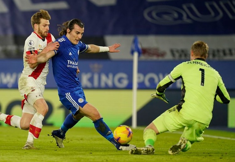 Kasper Schmeichel has kept a clean sheet in Leicester's Premier League battle against Southampton