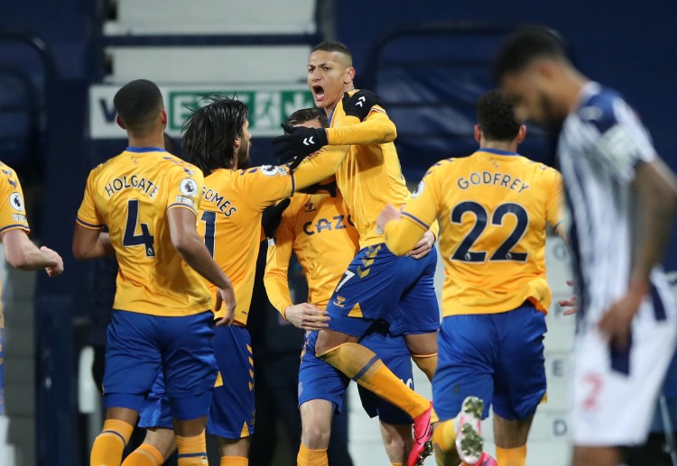 Premier League: Everton đang xếp vị trí thứ 5 trên BXH và bám sát Chelsea