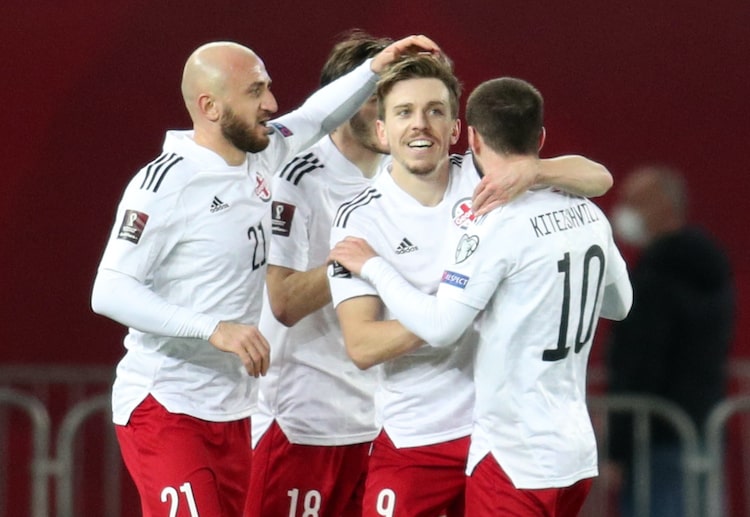 ဂျော်ဂျီယာကတော့ စိတ်ဓာတ်ပိုင်းဆိုင်အရ စပိန်ကို အကောင်းဆုံး ရင်ဆိုင်နိုင်ခဲ့ပေမယ့် ကမ္ဘာ့ဖလား ခြေစစ်ပွဲ ၂ ပွဲကစားပြီး ၂ ပွဲရှုံးထားလို့ အုပ်စု အဆင့် ၄ နေရာမှာ ဆက်လက် ရပ်တည်နေခဲ့ပါတယ်။