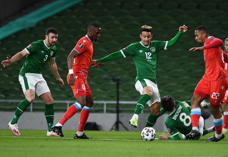 အိုင်ယာလန် အတွက် ကမ္ဘာ့ဖလား ခြေစစ်ပွဲ အောင်မြင်ရေးအတွက် ဆာဘီးယားနဲ့ အပြိုင် နေရာလုရမှာ ဖြစ်ပေမယ့် အခုပွဲမှာ လူဇင်ဘတ်ကိုရှုံးခဲ့လို့ အဖွင့်ပွဲ ၂ ပွဲဆက် ရှုံးနိမ့်ခဲ့ပြီး အထိနာခဲ့တယ်လို့ ဆိုရမှာ ဖြစ်ပါတယ်။