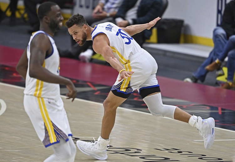 Soi kèo bóng rổ NBA 2021 Boston Celtics vs Golden State Warriors.