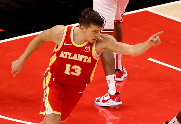 Soi kèo bóng rổ NBA 2021 Atlanta Hawks vs Phoenix Suns.