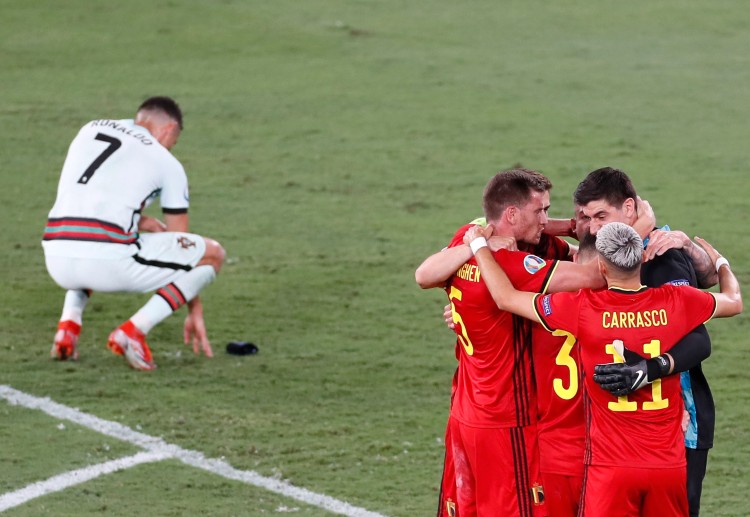 ယူရို ၂၀၁၆ ချန်ပီယံ ပေါ်တူဂီတို့ ဘယ်ဂျီယံကို ရှုံးနိမ့်ပြီး ပြိုင်ပွဲကနေ စောစောစီးစီး ထွက်ခဲ့ရတာကြောင့် ဥရောပချန်ပီယံ သရဖူ ကို ကာကွယ်နိုင်ဖို့ အပြင် စံချိန်သစ်တွေ ထပ်တင်ဖို့ အကောင်းဆုံး မျှော်လင့်ခဲ့တဲ့ ရော်နယ်ဒိုရဲ့ ယူရို ၂၀၂၀ စိတ်ကူးအိမ်မက်တွေ ကတော့ တစ်စစီ ပဲ့ကြွေသွားခဲ့ရပါတယ်။