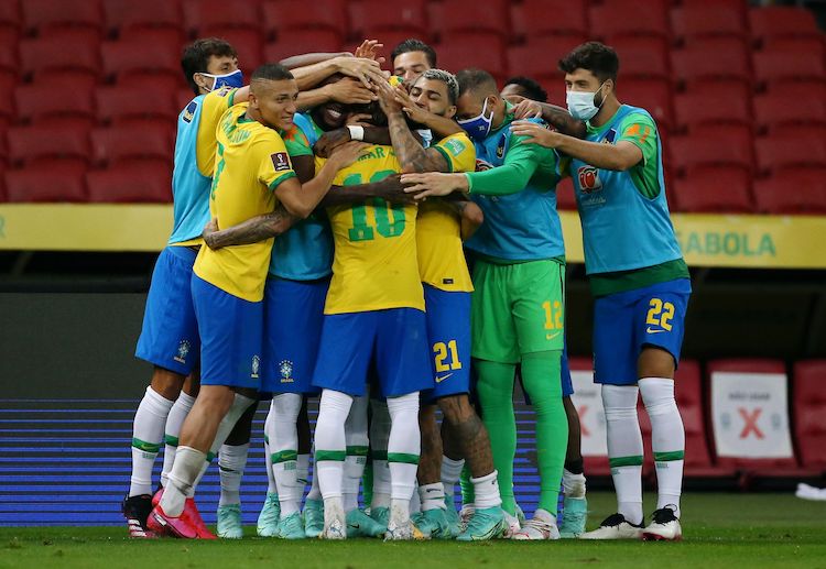 Nhiều cầu thủ Brazil lên tiếng phản đối tổ chức Copa America ở Brazil