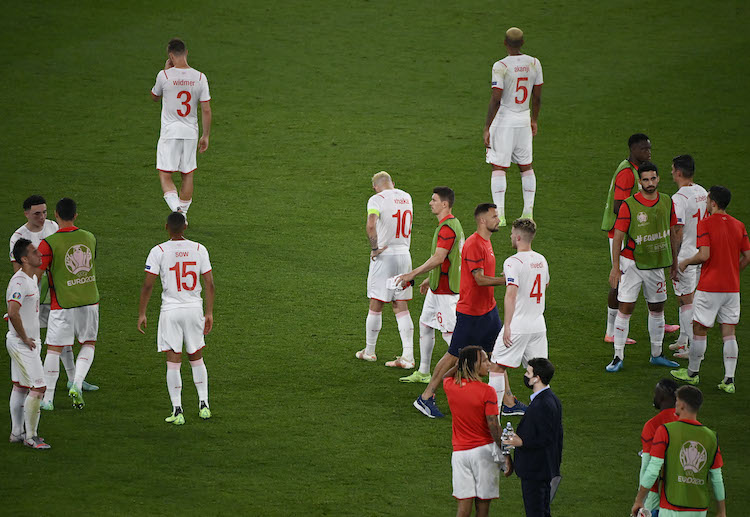 EURO 2020: Thụy Sĩ đẩy cao đội hình lên tấn công tìm kiếm bàn gỡ