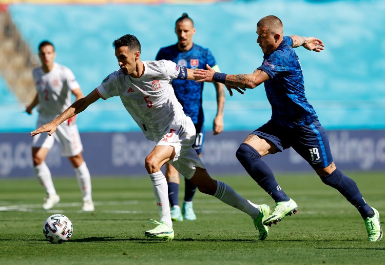 စပိန်တို့ လက်ရှိ ယူရို ၂၀၂၀ မှာ ပင်နယ်တီ ၂ ကြိမ် ကန်ခွင့်ရခဲ့ပေမယ့် ၂ ကြိမ်လုံးကို မိုရာတာနဲ့ မိုရီနိုတို့ ဖြုန်းတီးထားခဲ့ပါတယ်။