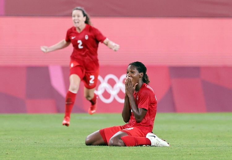 ကနေဒါဟာ ၂၀၂၀ အိုလံပစ်မှာ ဗြိတိန်၊ ဂျပန်၊ ချီလီ တို့နဲ့ တစ်အုပ်စုတည်း ကျရောက်ခဲ့ပြီး ၁ ပွဲနိုင်၊ ၂ ပွဲသရေ ရမှတ် ၅ မှတ်နဲ့ အုပ်စု ဒုတိယနေရာ ကနေ ကွာတားဖိုင်နယ် တက်ခဲ့တဲ့ အသင်း ဖြစ်ပါတယ်။