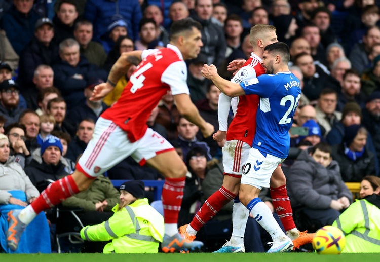 Neal Maupay andalan di Liga Inggris.