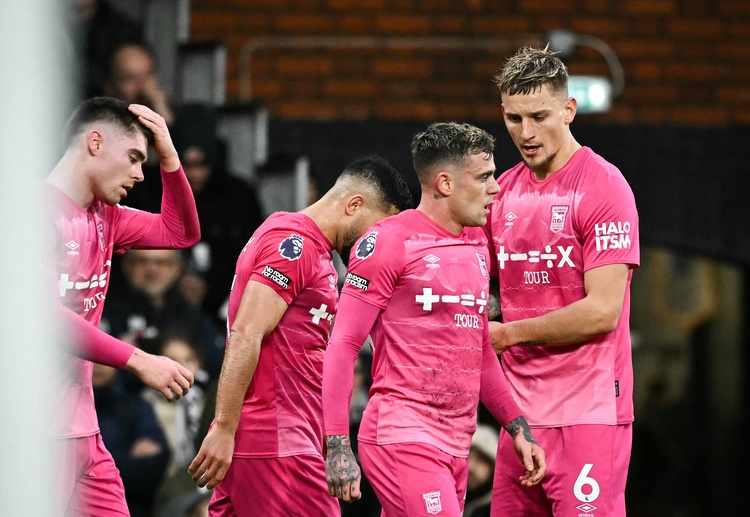 英超联赛 德拉普主罚命中,帮助伊普斯维奇再度领先。