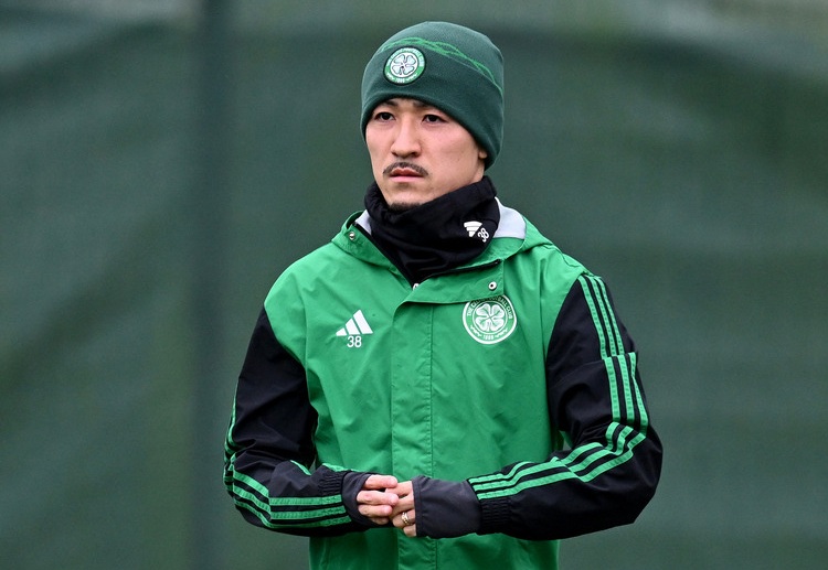 欧冠联赛 前田大然的状态非常出色,对拜仁的防守线构成了很大的威胁。