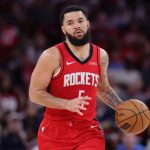 NBA: VanVleet có tới 9 cú ném 3 điểm thành công ở trận này