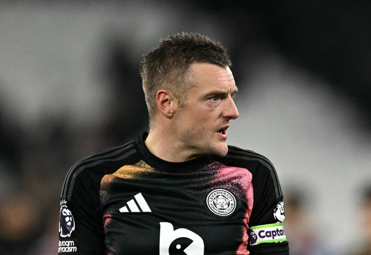 英超联赛 作为莱斯特城的头号得分手,瓦尔迪的状态至关重要,他需要尽快走出低谷,为球队攻城拔寨。