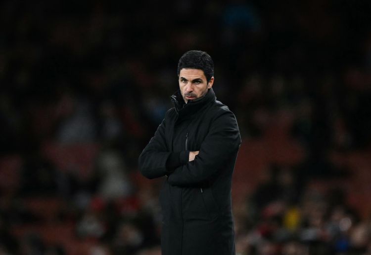 ပရီးမီးယားလိဂ်ကလပ်အာဆင်နယ်ကတော့လာမယ့်နွေရာသီမှာကစာသမားသစ်တွေခေါ်ယူရေးရန်ပုံငွေရှာဖွေဖို့အတွက်ထင်ရှားတဲ့ကစားသမားတချို့နဲ့လမ်းခွဲဖို့ရှိနေတယ်လို့သိရပါတယ်။