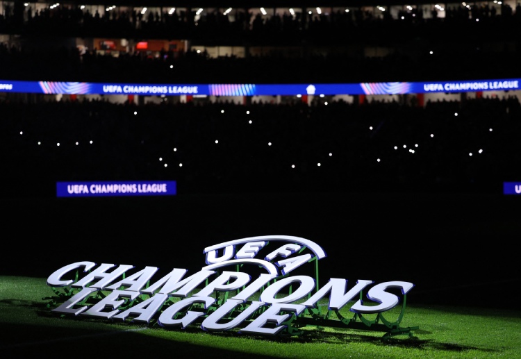 ဥရောပဘောလုံးအဖွဲ့ချုပ်ဟာ ဒီနှစ် ချန်ပီယံလိဂ်ကို လိဂ်အဆင့် ကနေ ပြောင်းလဲ ကျင်းပခဲ့ပြီးတော့ အဆင့် ၁ ကနေ အဆင့် ၈ အထိ အသင်းတွေက ၁၆ သင်း အဆင့်ကို တိုက်ရိုက် တက်ရောက်ခွင့် ရပါတယ်။