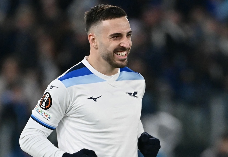 ျဲလ်ဆီးရဲ့ ပစ်မှတ် ကစားသမားတွေထဲမှာတော့ စီးရီးအေ ကလပ် လာဇီယို နောက်ခံလူ မာရီယို ဂီလာ ပါဝင်နေပါတယ်။