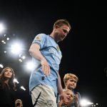 英超联赛 比赛结束后，曼城在主场为德布劳内安排了告别仪式，以致敬其多年的贡献。