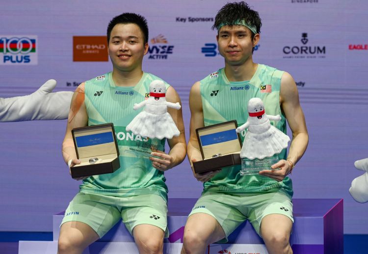 新加坡羽毛球公开赛 2冠1亚