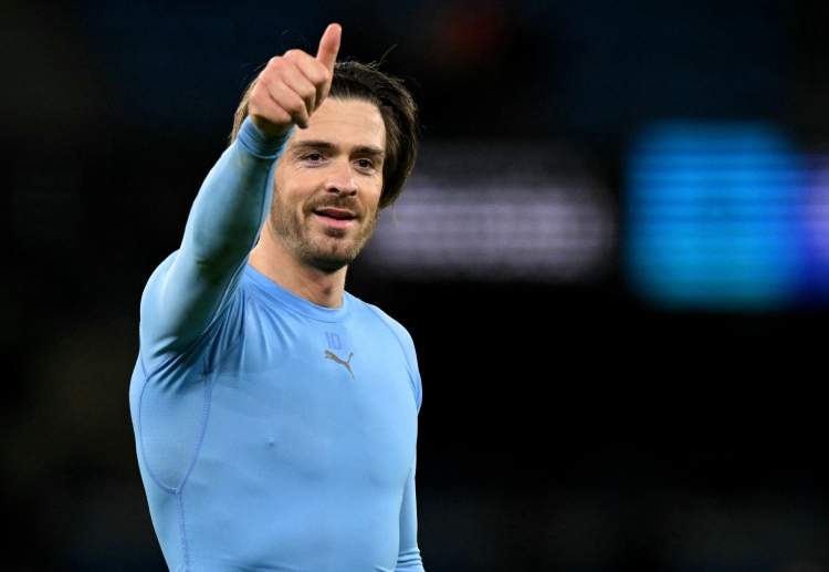 ဒီကစားသမားကို ပရီးမီးယားလိဂ် ကလပ်ဟောင်း အက်စတွန်ဗီလာ အပြင် အဲဗာတန်၊ နာပိုလီ၊ နယူးကာဆယ်နဲ့ ဝက်စ်ဟမ်း တို့ကလည်း စိတ်ဝင်စားလျက် ရှိနေပါတယ်။