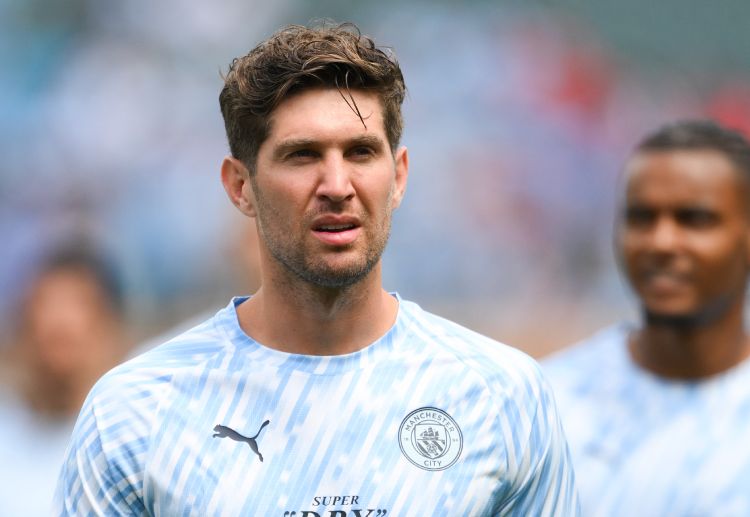 ဒါ့အပြင် စတုန်းစ်က ၂၀၂၃-၂၀၂၄ ဘောလုံးရာသီကလည်း ပရီးမီးယားလိဂ် ၁၂ ပွဲသာ ပွဲထွက် ကစားသမား အဖြစ် ကစားခဲ့ရပြီး ကြံ့ခိုင်မှု ပြဿနာတွေ ရှိနေခဲ့တာပါ။