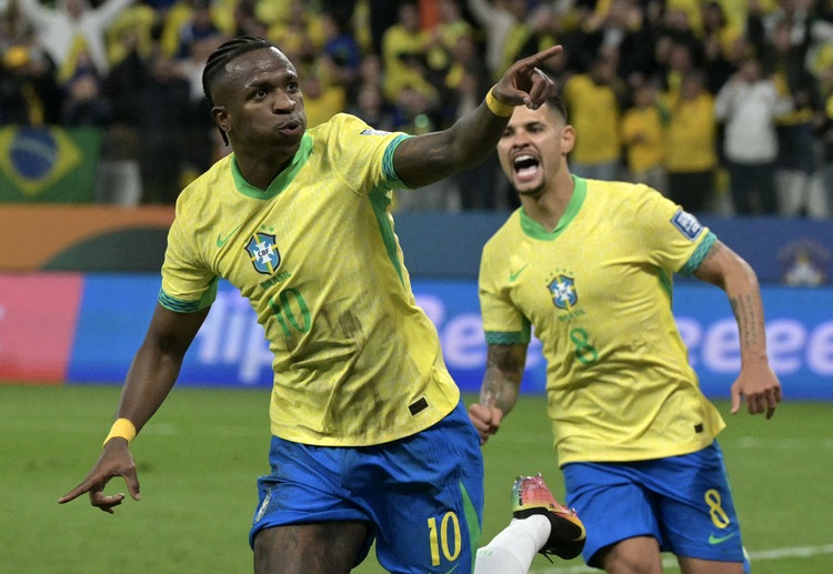 世界杯预选赛 巴西队依靠维尼修斯的关键进球,主场1比0战胜巴拉圭。