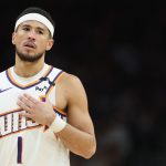NBA: Booker vẫn đang duy trì được phong độ