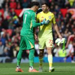 မာတီနက်ဇ် ကတော့ ပြီးခဲ့တဲ့ ရာသီက အက်စတွန်ဗီလာရဲ့ ပရီးမီးယားလိဂ် အ်ိမ်ကွင်း နောက်ဆုံး ပွဲစဉ်မှာ ပရိသတ်တွေကို အသင်း ပြောင်းရွှေ့တော့မယ့် ပုံစံမျိုးနဲ့ နှုတ်ဆက်ထားခဲ့သူ ဖြစ်ပါတယ်။