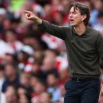 토마스 프랑크 감독은 부상과 부진한 경기력으로 어려움을 겪는 팀을 살려내며 토트넘에서의 프리미어리그 시즌을 시작한다.