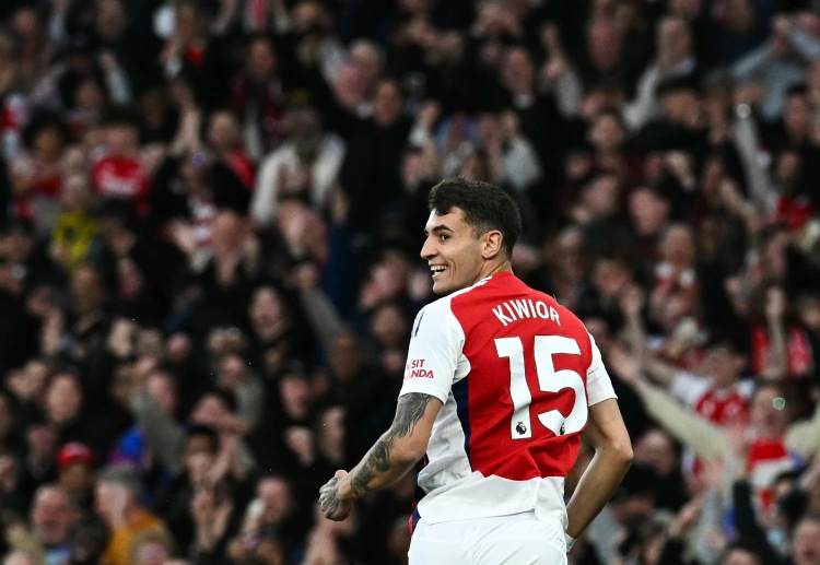 ဒါပေမယ့်လည်း ပရီးမီးယားလိဂ် ကလပ် ဘက်ကတော့ အငှား စာချုပ်သက်တမ်း ကုန်ဆုံးချိန်မှာ ယူရို သန်း ၂၀ နဲ့ အပြီးသတ် ရောင်းထုတ်ဖို့ လိုလားနေကြောင်း သိရပါတယ်။