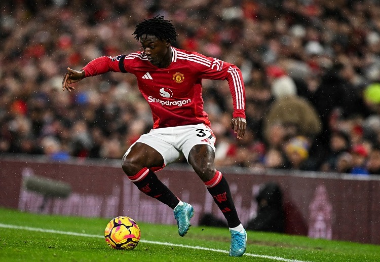 ပရီးမီးယားလိဂ် မန်ချက်စတာယူနိုက်တက် အကယ်ဒမီထွက် ကိုဘီ မိန်းနူး ကတော့ ဒီနွေရာသီမှာ အိုးထရက်ဖို့ဒ် ကနေ ထွက်ခွာဖို့ ပြင်ဆင်နေကြောင်း talkSPORT က ဖော်ပြခဲ့သည်။