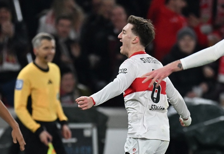 ဒါ့အပြင် ဂယ်လာဟာကို သူ့ရဲ့ ပရီးမီးယားလိဂ် ကလပ်ဟောင်း ဖြစ်တဲ့ ခရစ္စတယ်ပဲလေ့စ် ကလည်း ပြန်လည် ခေါ်ယူဖို့ စိတ်ဝင်စားခဲ့ပါသေးတယ်။