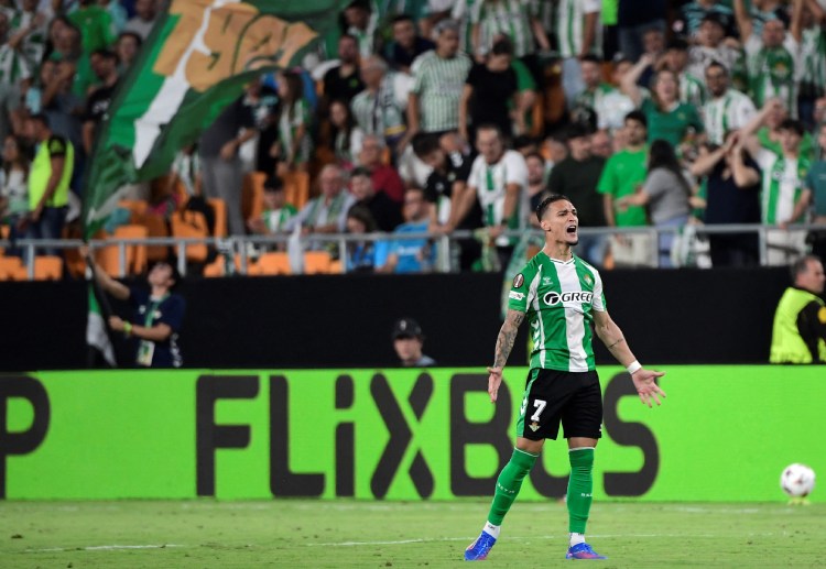 A late strike from Real Betis' Antony secured a 2-2 draw vs Nottingham Forest in their Europa League opener