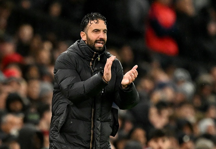 နှစ်သင်းစလုံး အနီကတ် ပြသခံခဲ့ရခြင်း ကတော့ ၂၀၁၄ ခုနှစ် အောက်တိုဘာလက ချဲလ်ဆီး-ပဲလေ့စ် ပရီးမီးယားလိဂ် ပွဲစဉ် နောက်ပိုင်း ပထမဦးဆုံး အကြိမ် ဖြစ်ပါတယ်။