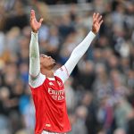 英超联赛 阿森纳凭借加布里埃尔补时绝杀，客场2比1击败纽卡斯尔