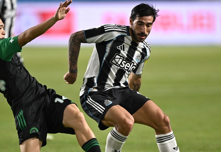 ဒီရာသီ ပရီးမီးယားလိဂ် စွမ်းဆောင်ရည် မှတ်တမ်း မှာတော့ တိုနာလီဟာ ဂိုးဖန်တီးမှု ၁ ကြိမ်သာ ပြုလုပ်နိုင်ပါသေးတယ်။