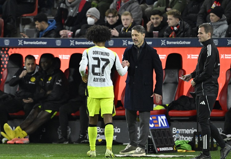 Dortmund giành 3 điểm trên sân khách ở vòng 12 Bundesliga