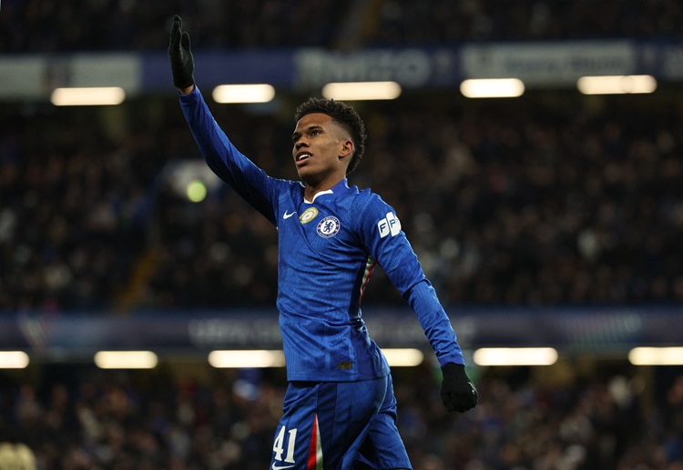 欧冠联赛 18岁的巴西新星埃斯特旺表现亮眼，为切尔西再度扩大比分。