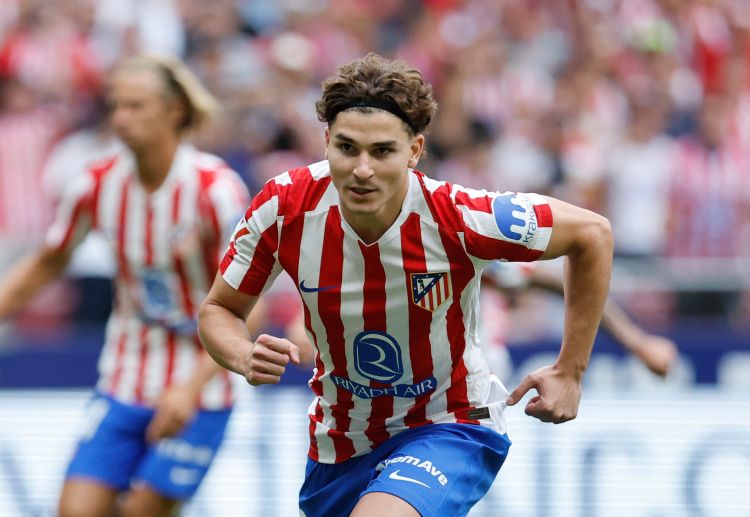 အဲလ်ဗာရက်ဇ်ဟာ အက်တလက်တီကိုမက်ဒရစ် အတွက် လာလီဂါ အပါအဝင် ပြိုင်ပွဲစုံမှာ ၇၁ ပွဲ ကစားပြီး ၃၈ ဂိုး သွင်းယူကာ ၁၂ ဂိုး ဖန်တီးပေးခဲ့ပါတယ်။