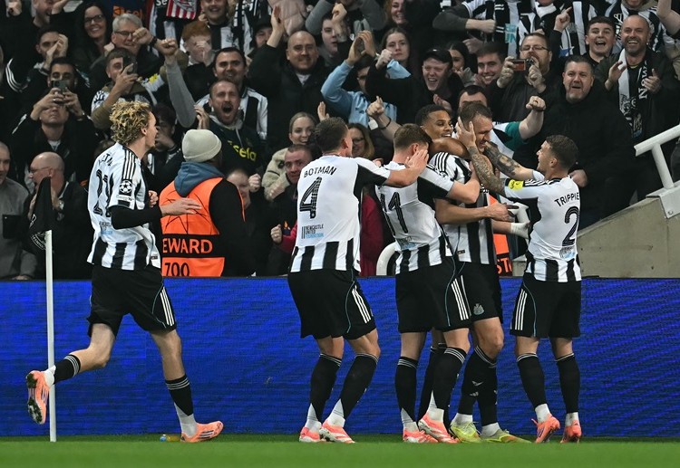 Newcastle giành 3 điểm ở lượt trận thứ tư vòng phân hạng Champions League