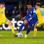 အမ်ဘာပေး က‌တော့ ၂၀၂၂ ခုနှစ် ကမ္ဘာ့ဖလား ဗိုလ်လုပွဲမှာ ဟက်ထရစ် ရခဲ့ပြီး ဒါဟာ ပြိုင်ပွဲ သမိုင်းတလျှောက် ဒုတိယမြောက် ကစားသမားလည်း ဖြစ်ပါတယ်။