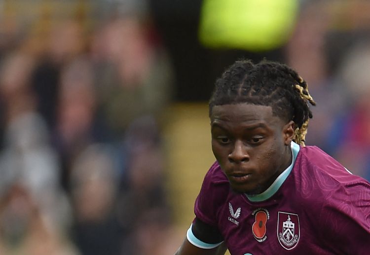 英超联赛 史密斯-罗破门,帮助客队在比赛早段取得1比0领先。