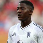 မိန်းနူးဟာ ပရီးမီးယားလိဂ် မှာ ဆိုရင် မိနစ်ပေါင်း ၂၁၂ မိနစ်သာ ကစားထားရပါတယ်။