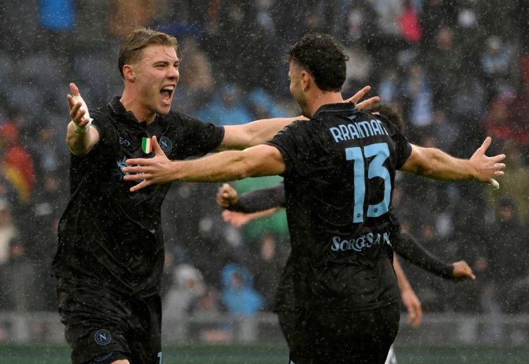 Napoli giành 3 điểm ở vòng 18 Serie A khi đối đầu Lazio