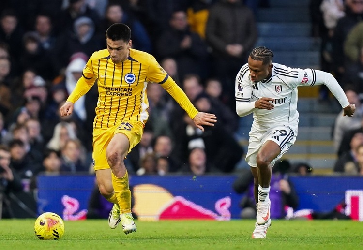 ဖူလ်ဟမ်က ပရီးမီးယားလိဂ် ပွဲစဉ် ၂၃ အပြီး မှာတော့ ၁၀ ပွဲနိုင်၊ ၄ ပွဲ သရေ၊ ၉ ပွဲ ရှုံး ရမှတ် ၃၄ မှတ် အထိ အဆင့် ၇ နေရာကို တက်လှမ်းထားနိုင်ခဲ့ပါတယ်။